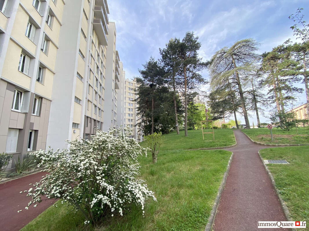 Appartement à LA MULATIERE