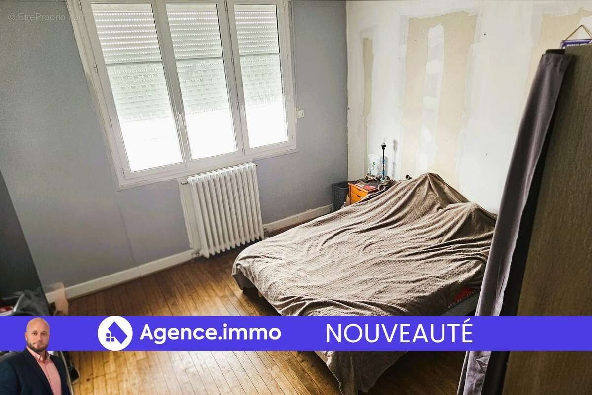 salle d'eau - Maison à CHATEAU-LA-VALLIERE
