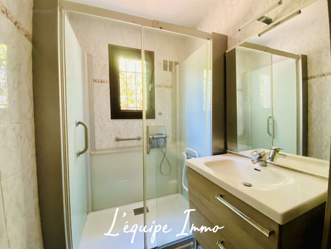 Maison T4 sur terrain arboré avec piscine et garage - photo 14