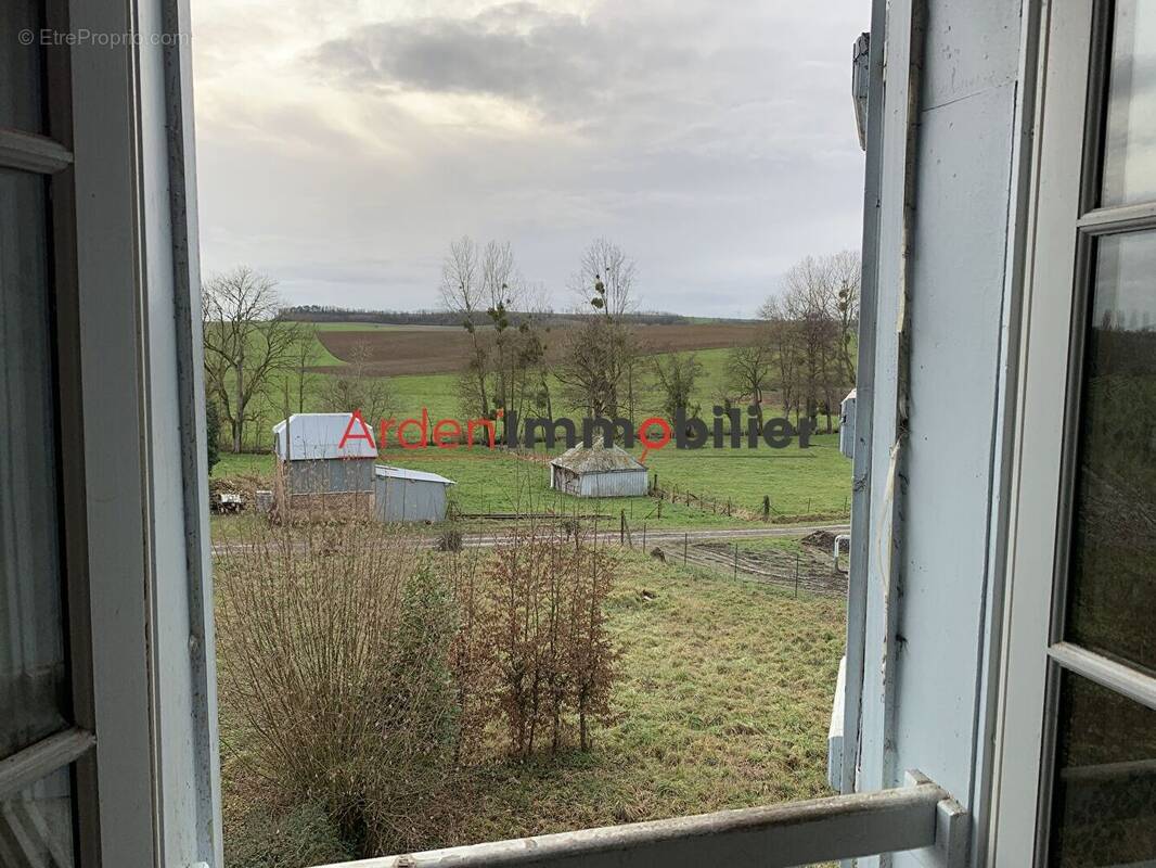 Maison à CHAUMONT-PORCIEN