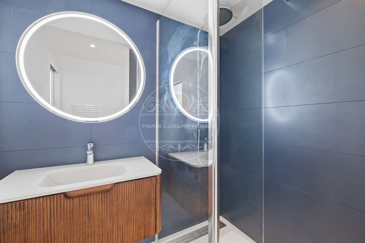Appartement à PARIS-6E