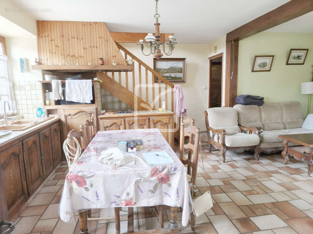 Maison à LOYAT