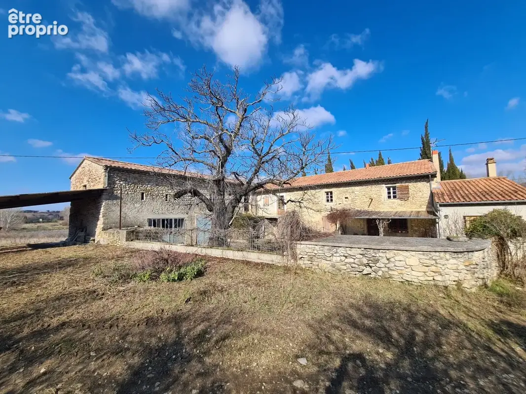 Maison à GRIGNAN