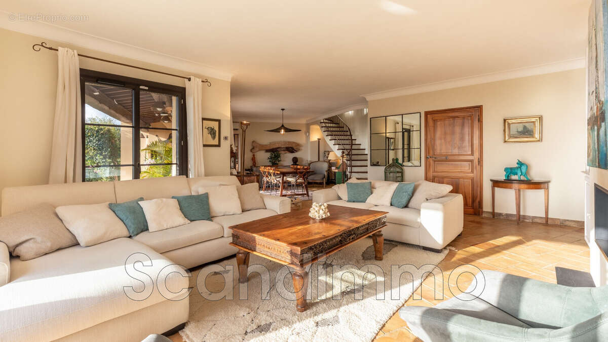 Maison à CAVALAIRE-SUR-MER