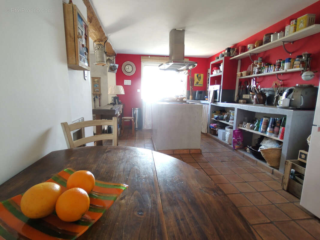 Maison à SAINT-SERIES