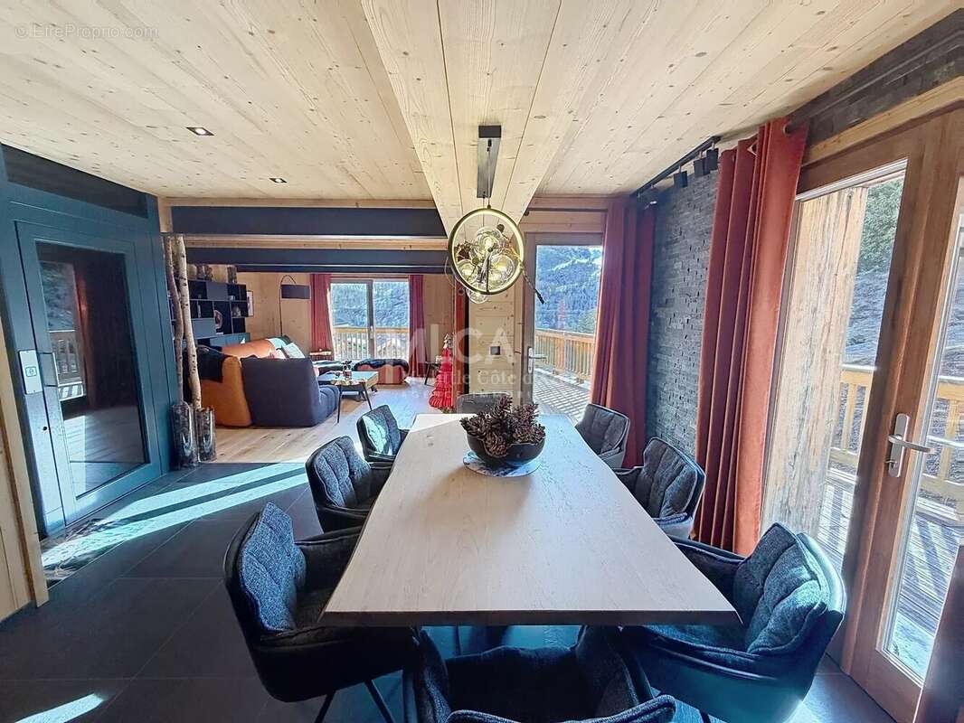 Maison à SAINT-ETIENNE-DE-TINEE