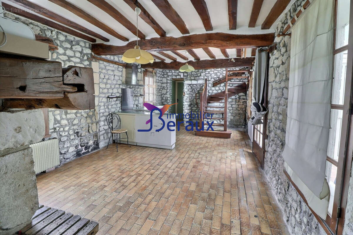 Maison 133 m² à Saint-Pierre-De-Manneville  - photo 3