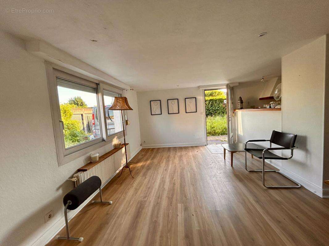 Maison à SAINT-ASTIER