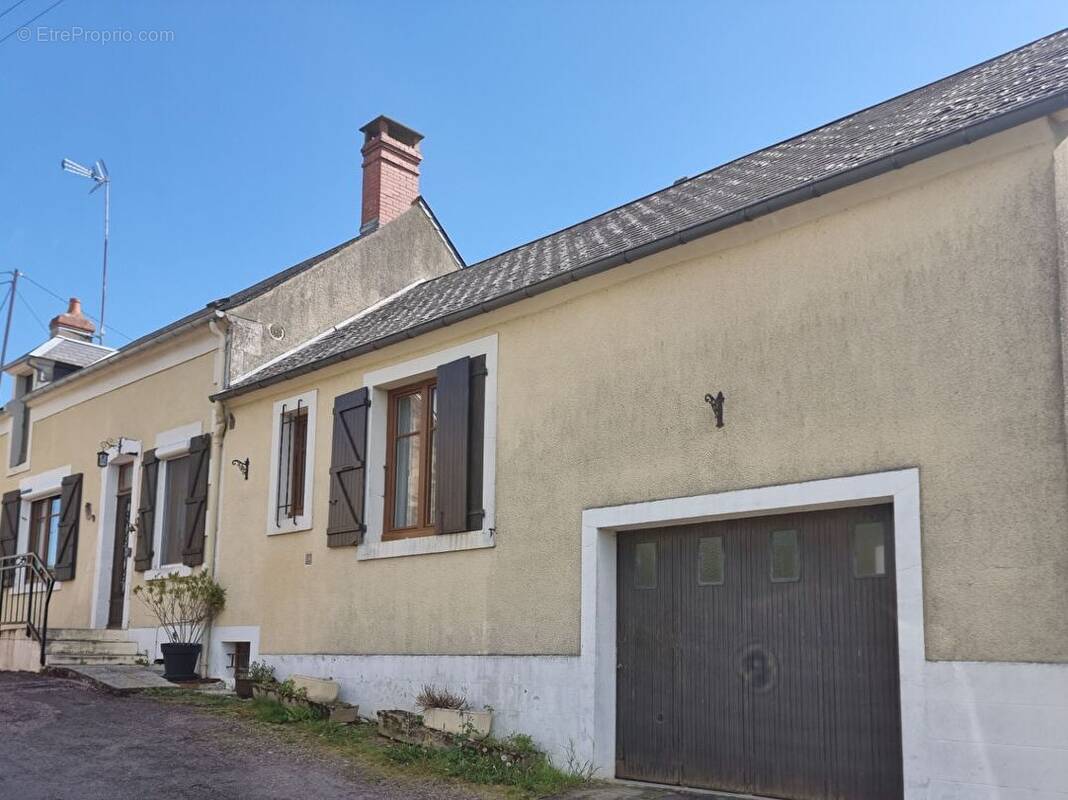 Maison à PREMERY
