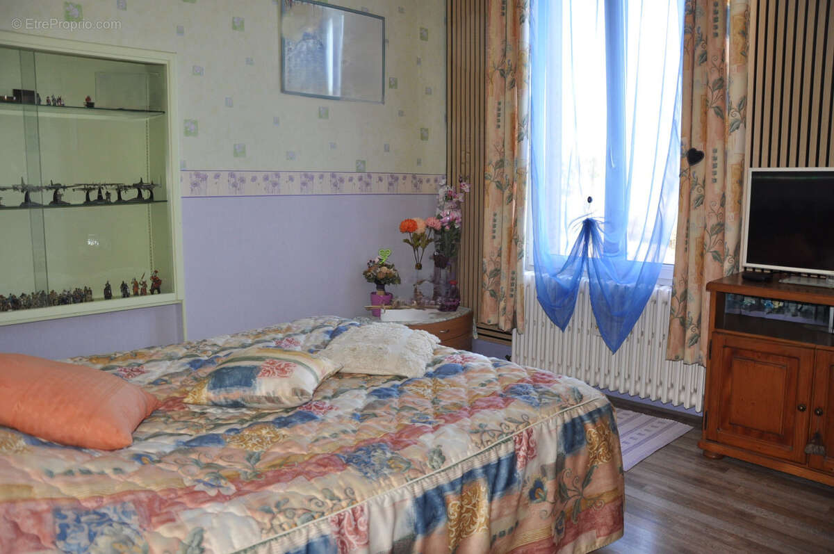 Maison à JALIGNY-SUR-BESBRE