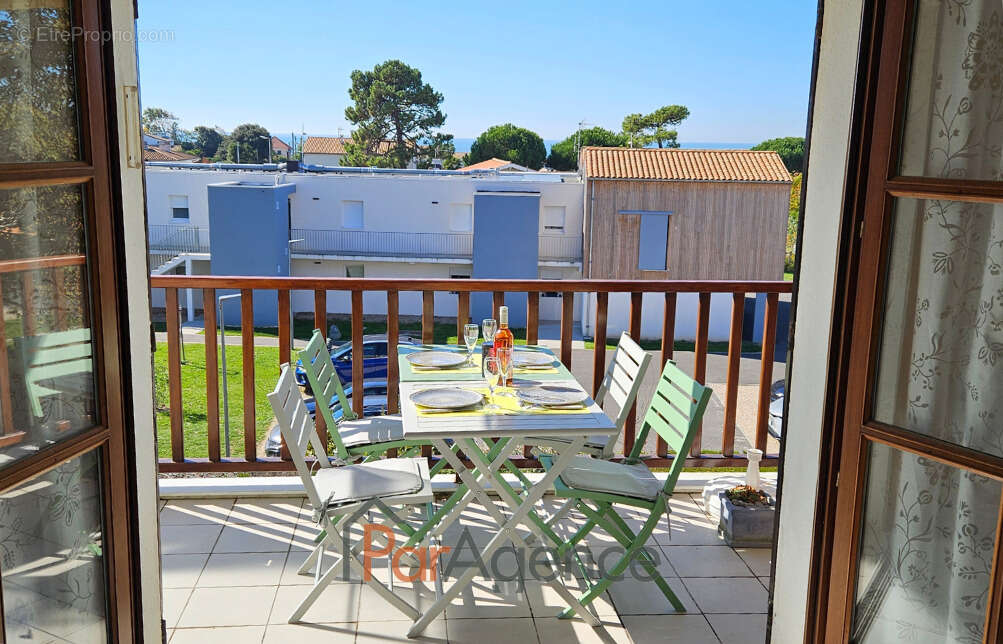 Appartement à VAUX-SUR-MER