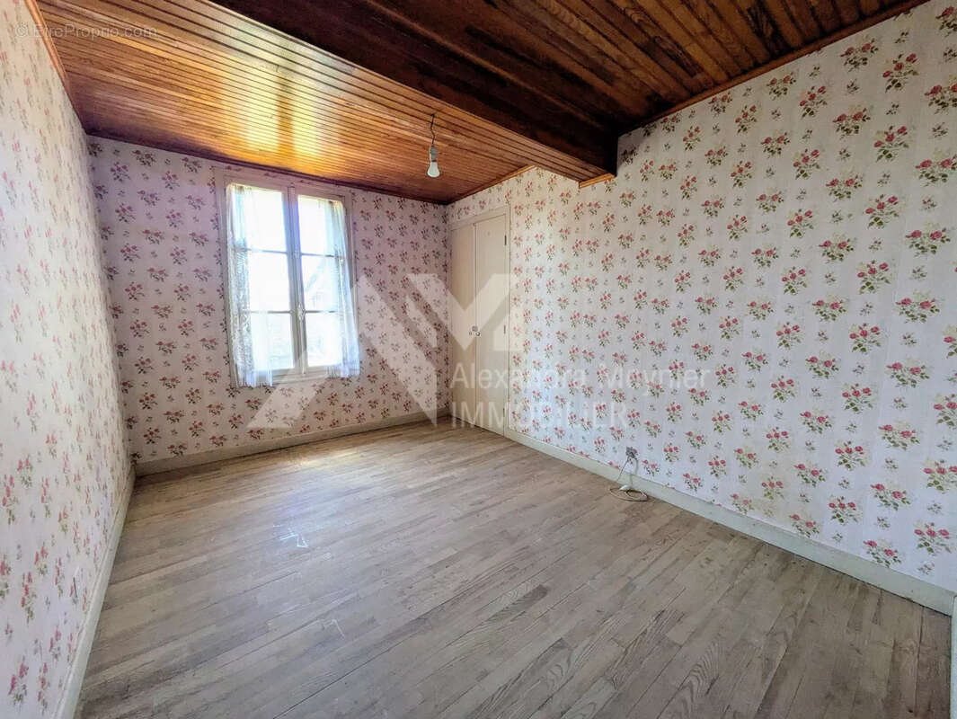 Maison à SAINT-BONNET-DE-CHAVAGNE