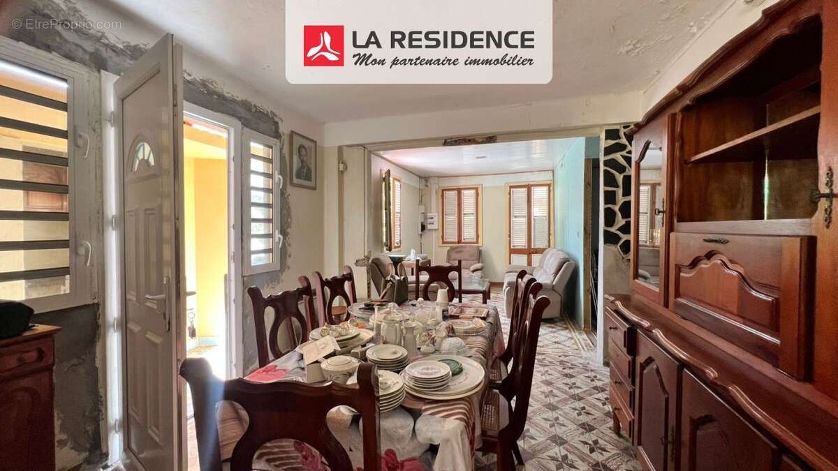 Maison à RIVIERE-SALEE