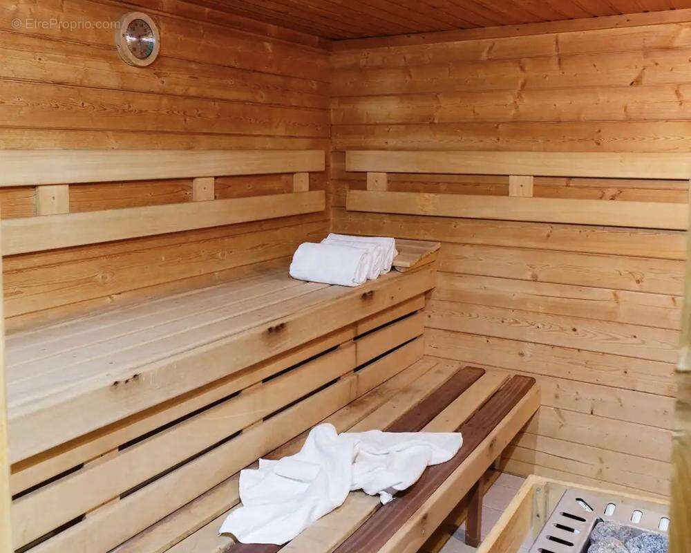 Appartement à AX-LES-THERMES