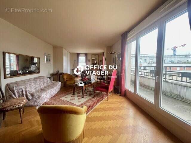 Appartement à RUEIL-MALMAISON