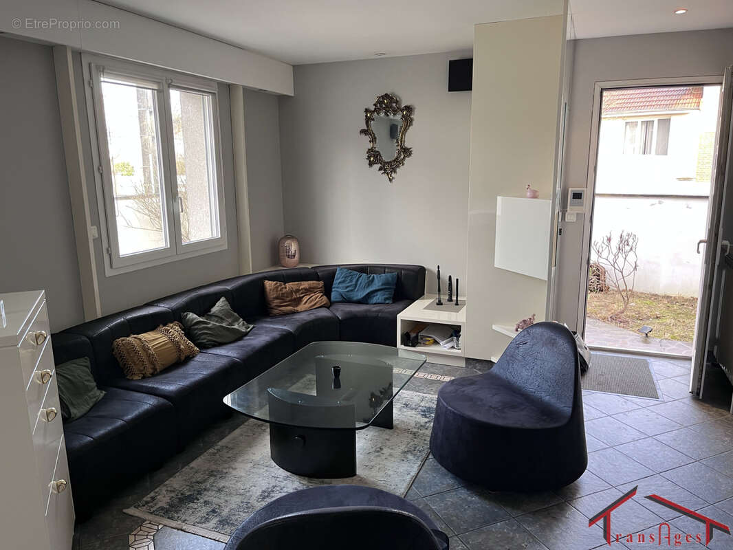 Maison à BOIS-D'ARCY