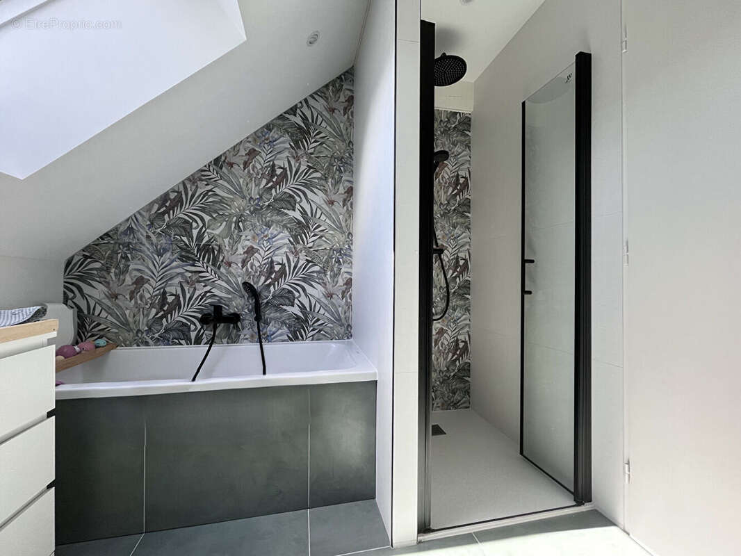 Appartement à MOUXY