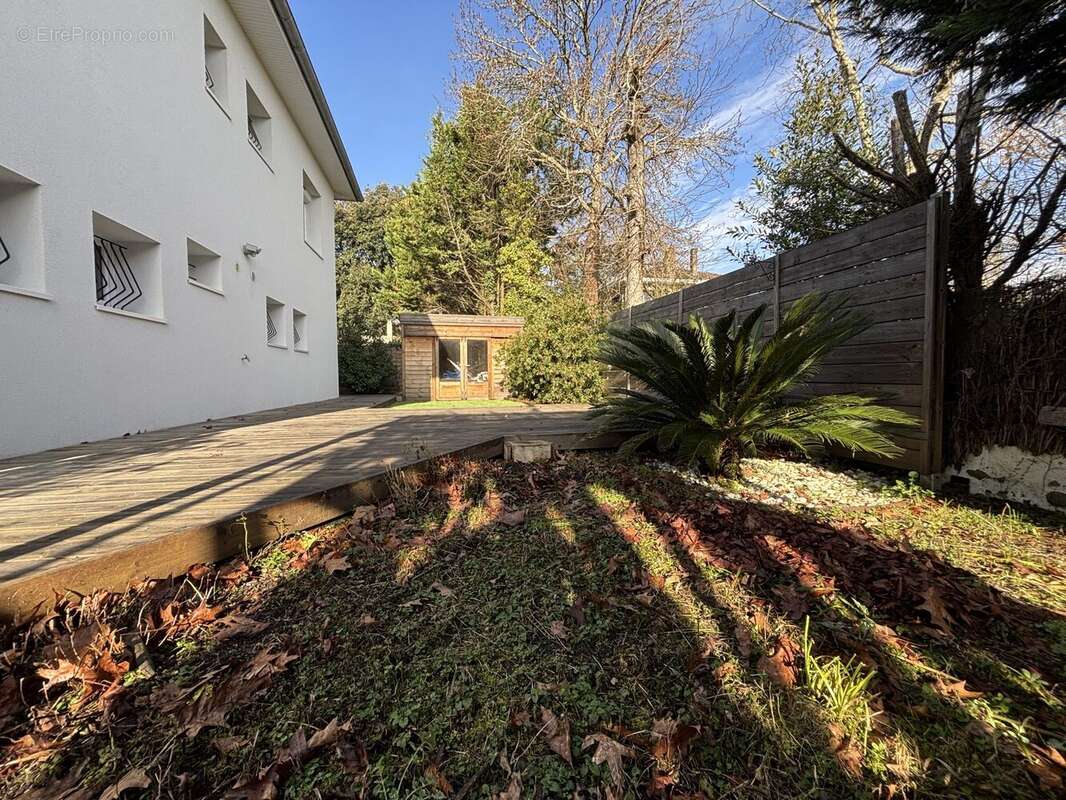 Maison à VILLENAVE-D'ORNON