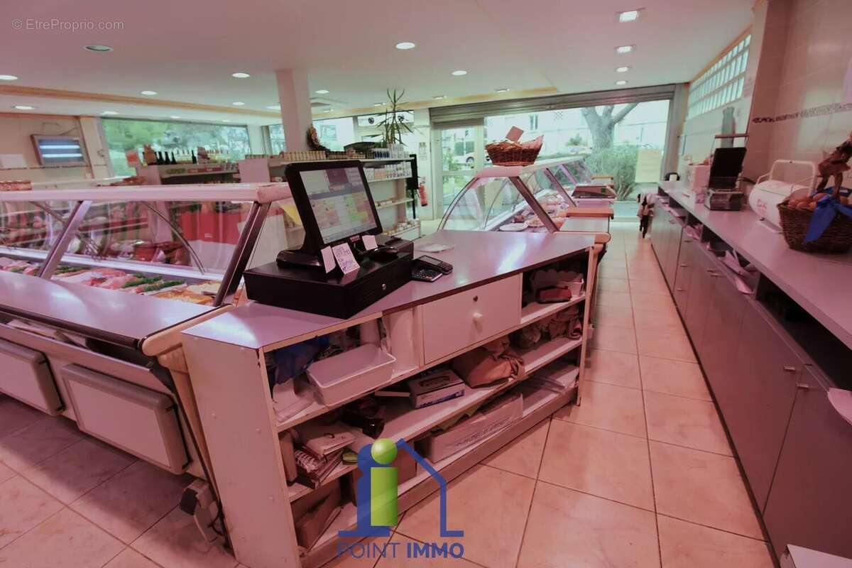 Commerce à MARSEILLE-10E