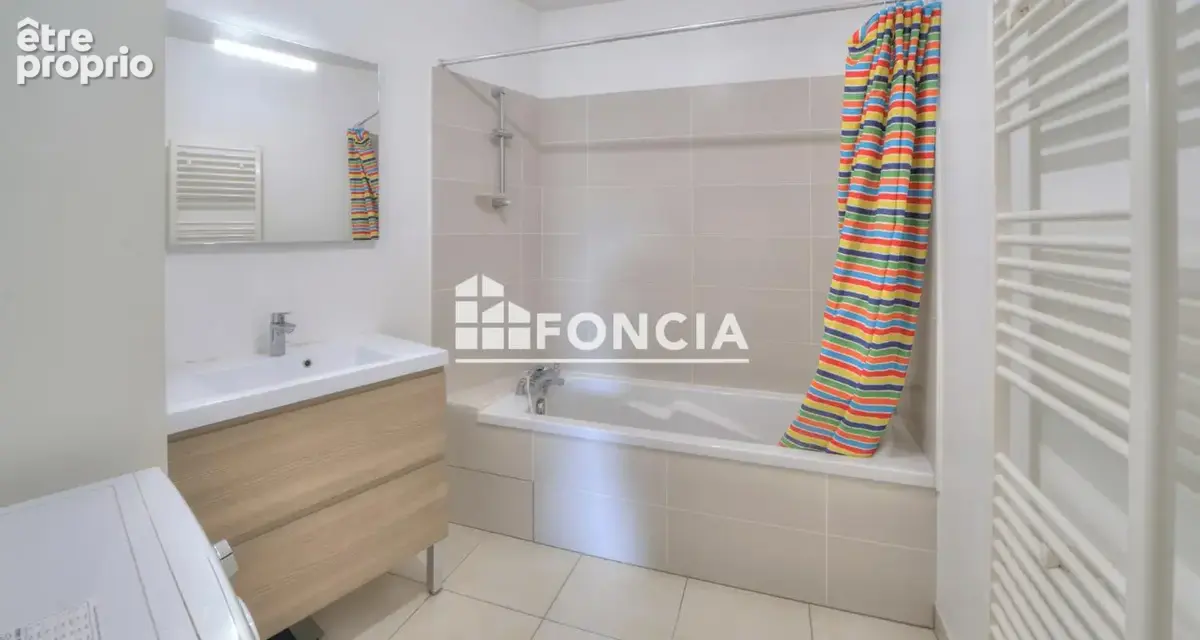 Saint-Genis-Pouilly - T3 de 61 m² avec balcon  de 20 m² double garage de 27 m² - photo 8