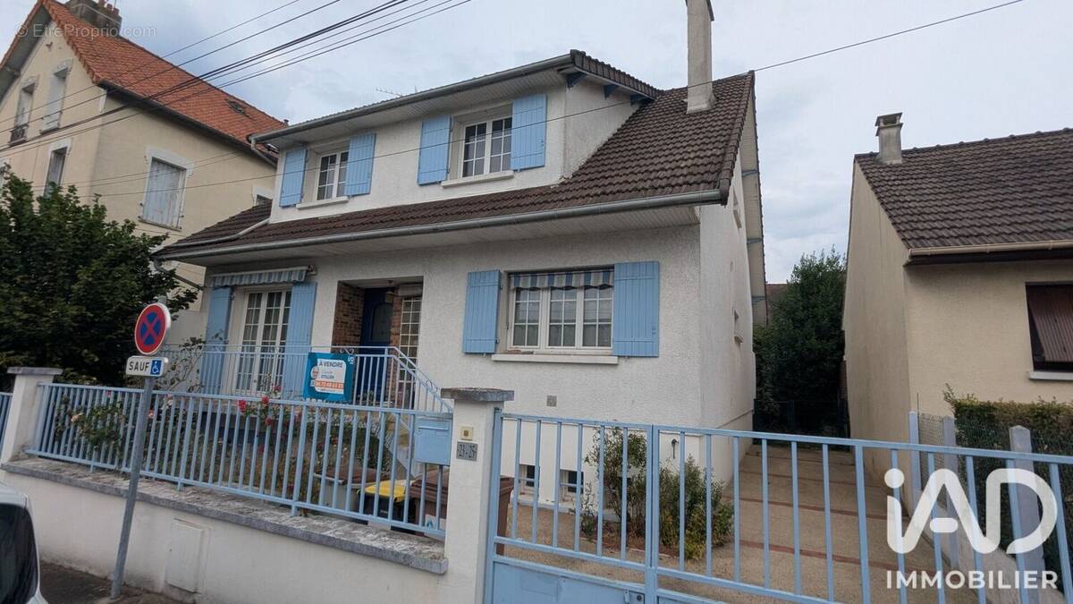 Photo 1 - Maison à RIS-ORANGIS
