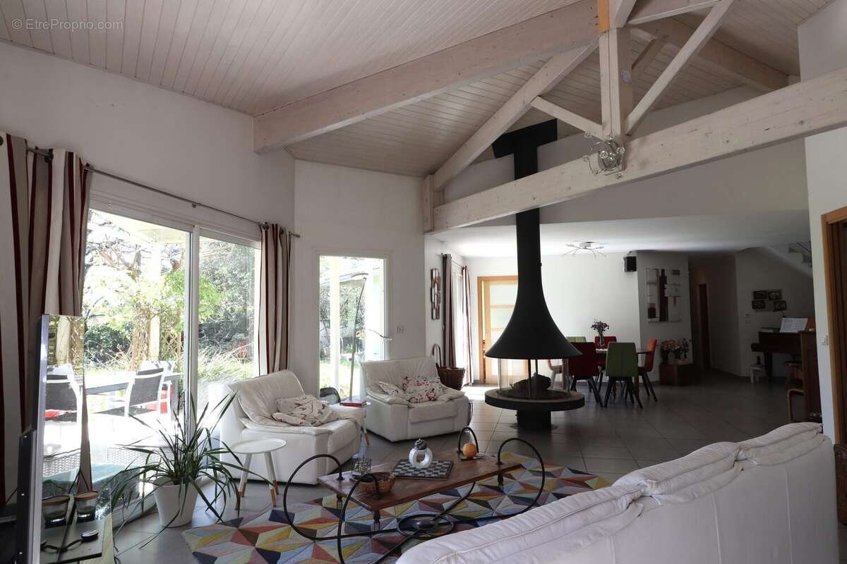 Maison à SAINTE-EULALIE