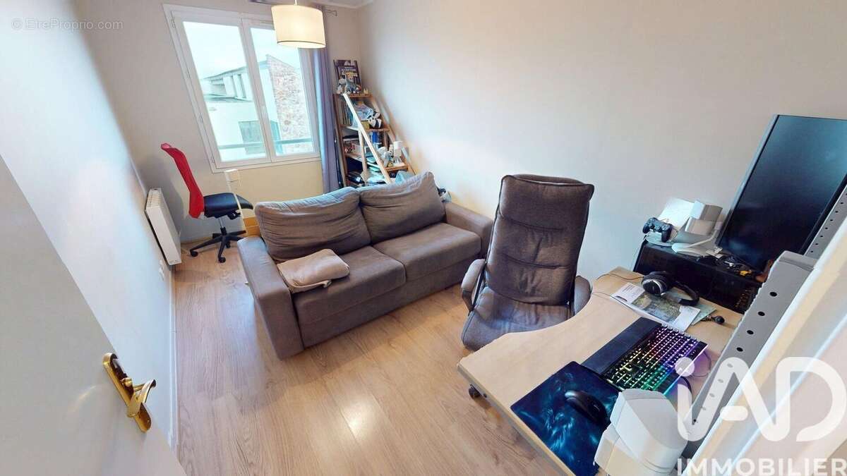 Photo 9 - Appartement à SAVIGNY-LE-TEMPLE