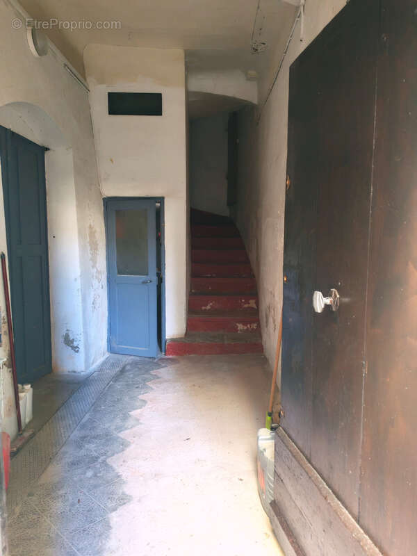 ???? maison de ville   fort potentiel investisseur   brignoles - photo 2