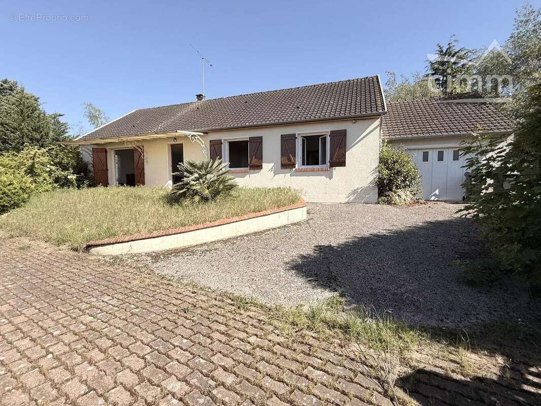 Maison à CHOUZY-SUR-CISSE