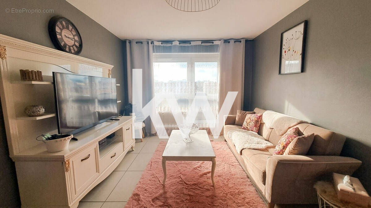 Appartement à SAINT-ETIENNE