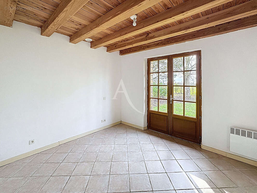 Maison à THOUARCE