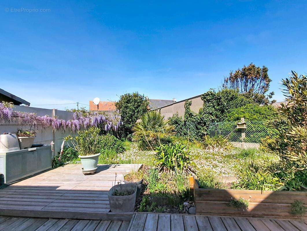 Maison à LA TURBALLE