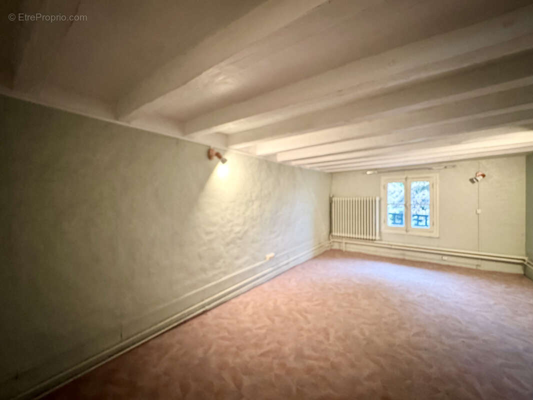 Maison à COULOMMIERS