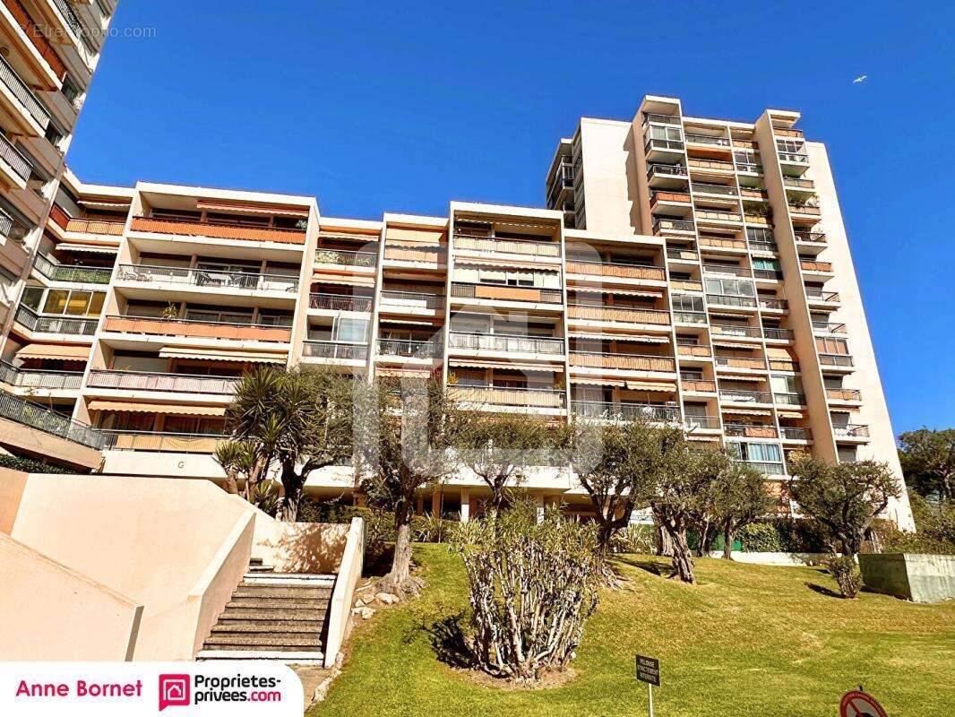 Appartement à LE CANNET