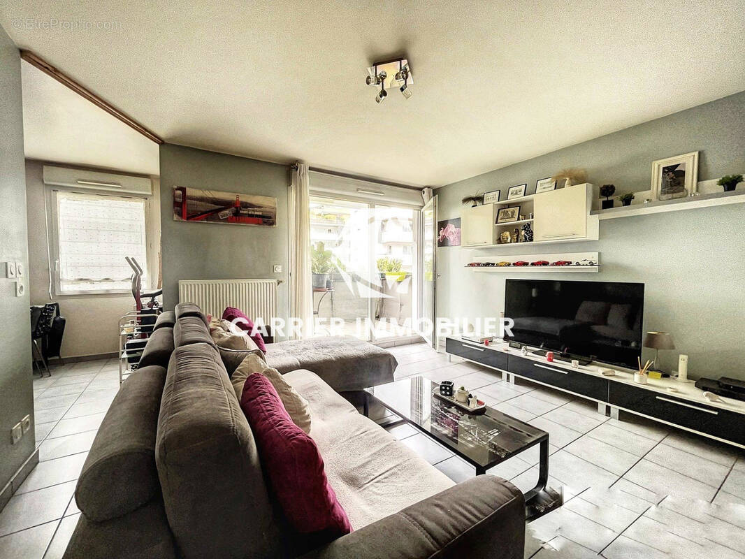 Appartement à LYON-8E