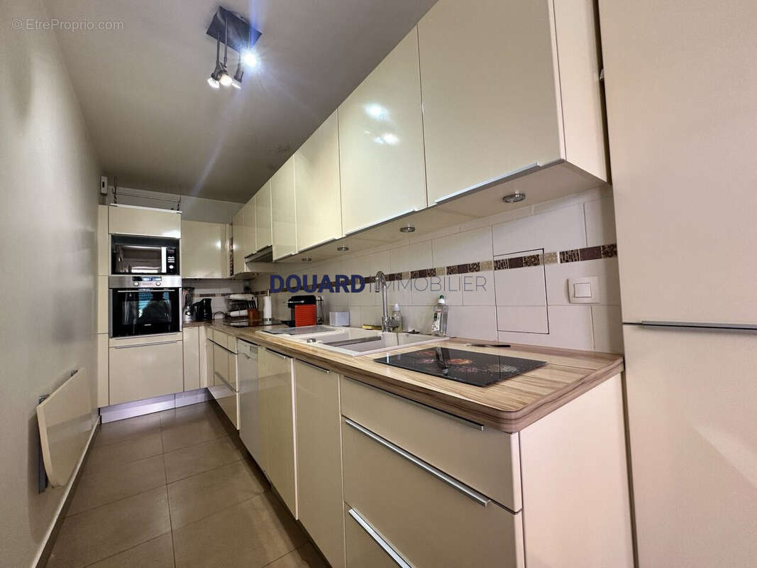 Appartement 107 m² à Sartrouville  - photo 4