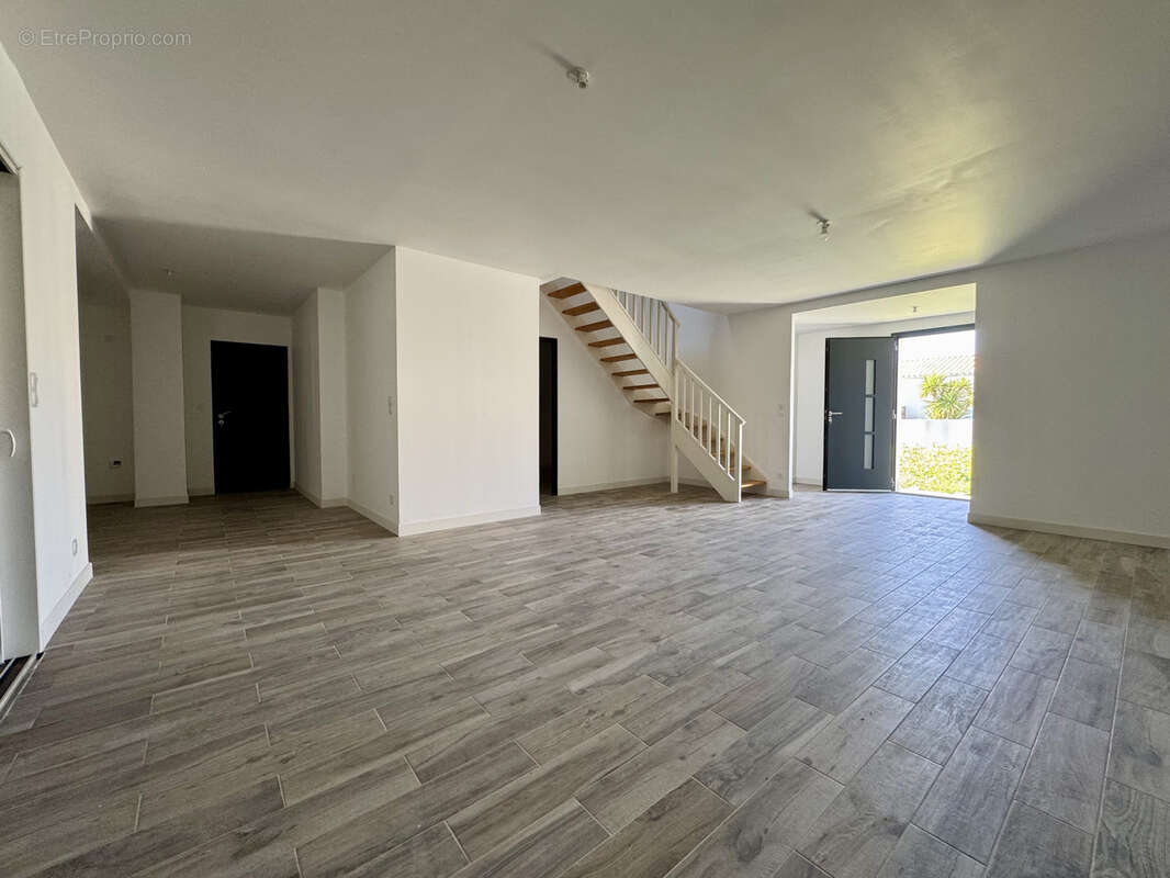 Maison à AIGREFEUILLE-D&#039;AUNIS