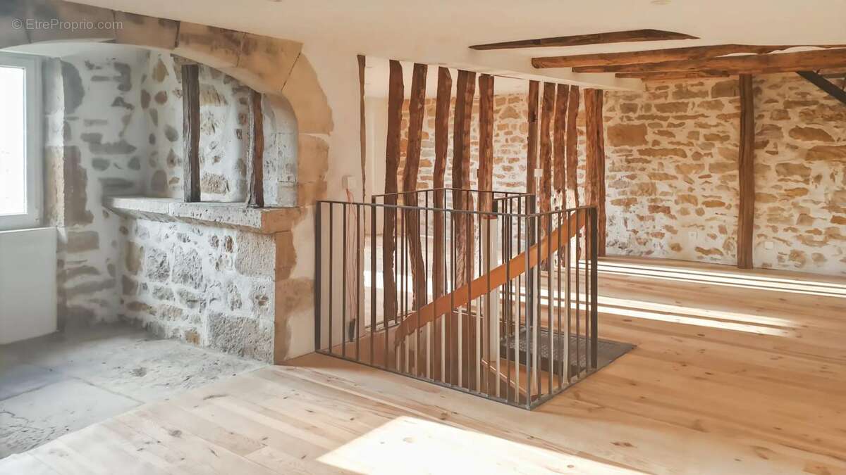 Maison à CAUSSE-ET-DIEGE