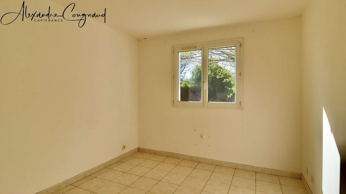 A vendre SAINT GERMAIN DES PRES (81) – Maison de plain-pied, 3 chambres, garage et jardin - photo 5