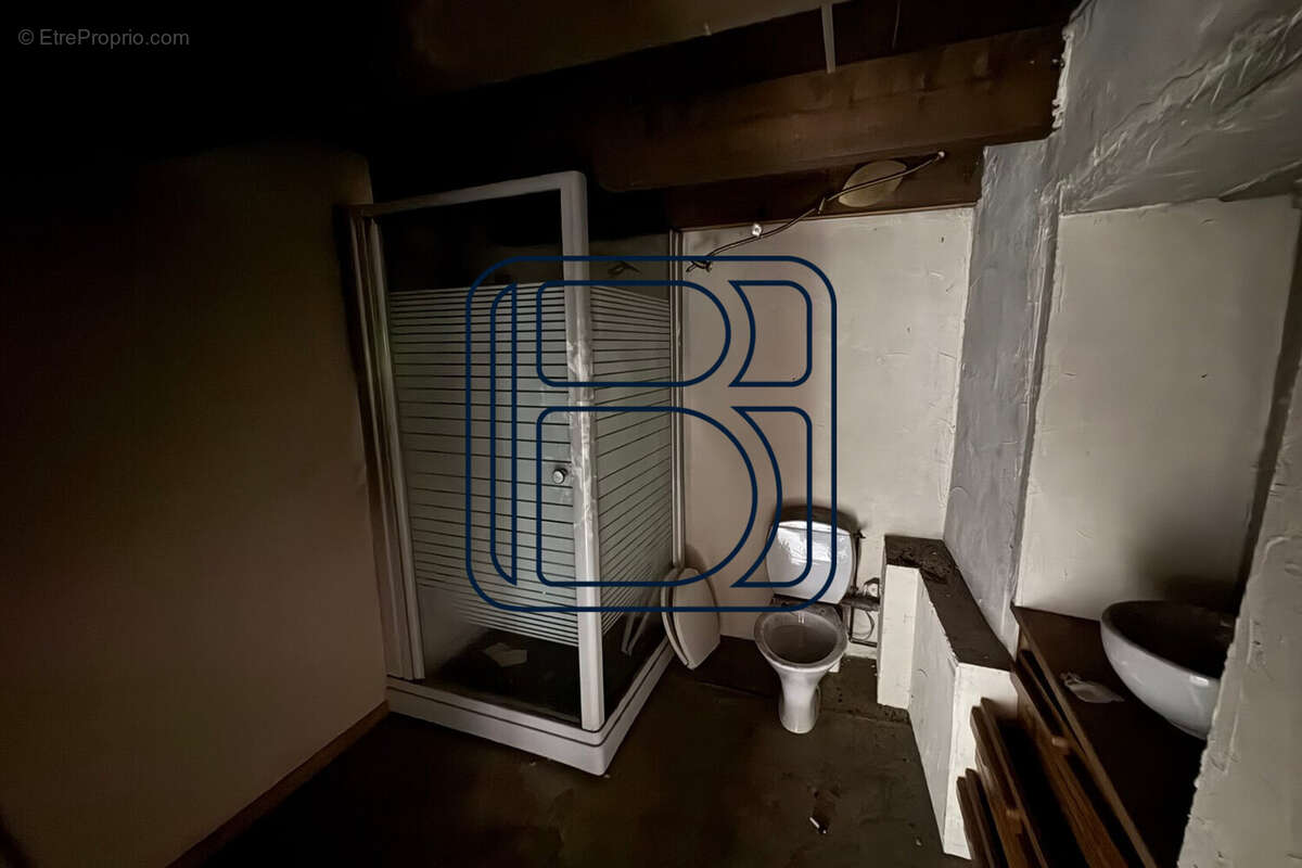 Maison 108 m² à Arlanc  - photo 6