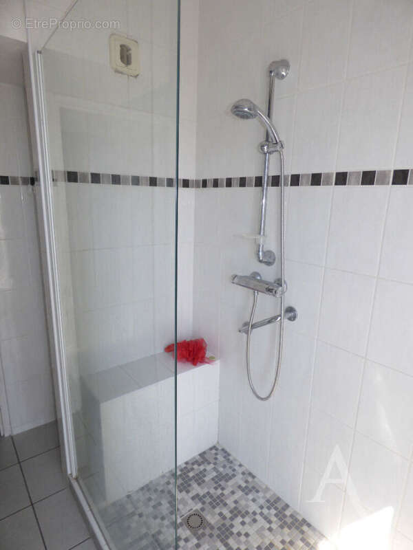 Appartement à FONTAINE
