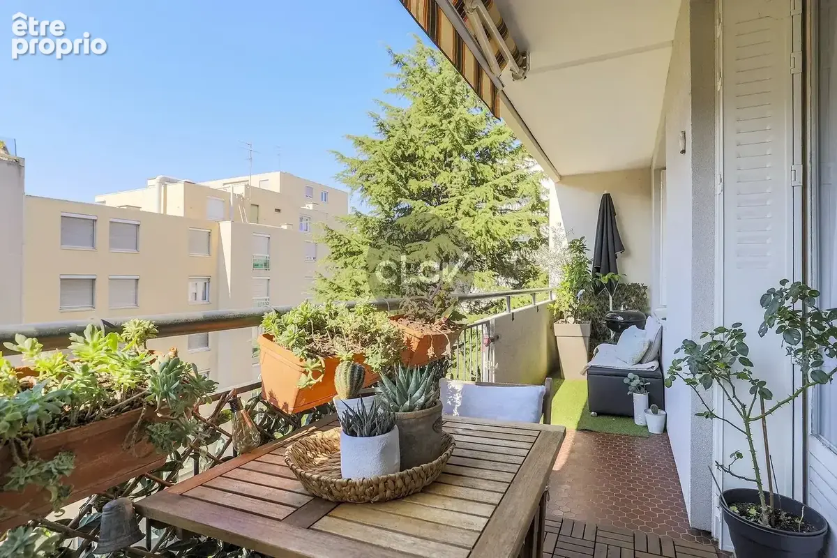 Monplaisir : T4 de standing avec grand balcon - photo 2