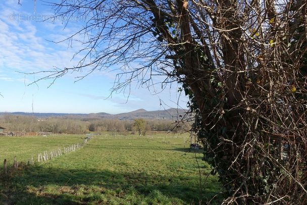 Terrain à SAINT-BERTRAND-DE-COMMINGES