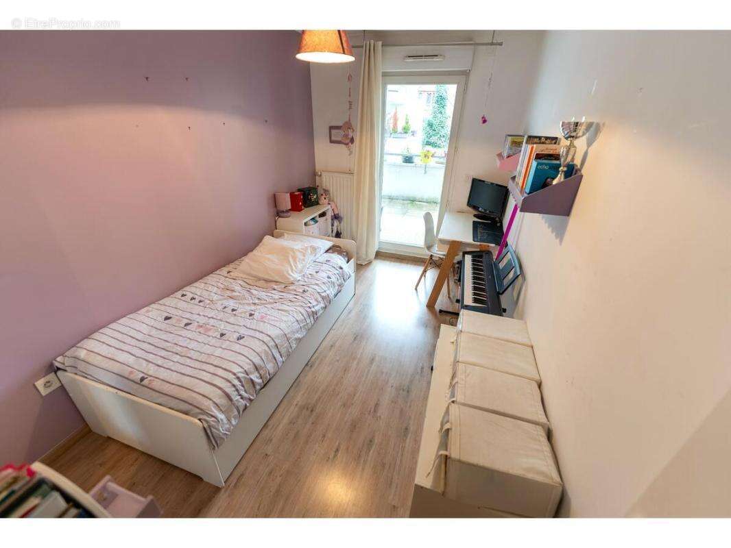 Appartement à COLOMBES