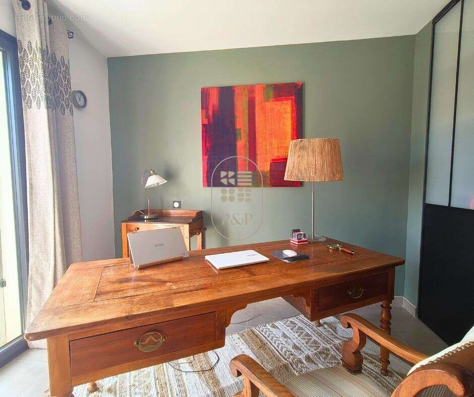 Maison à VEZENOBRES