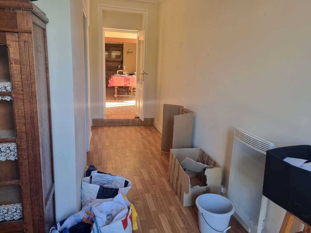 Appartement à POMMERIT-LE-VICOMTE