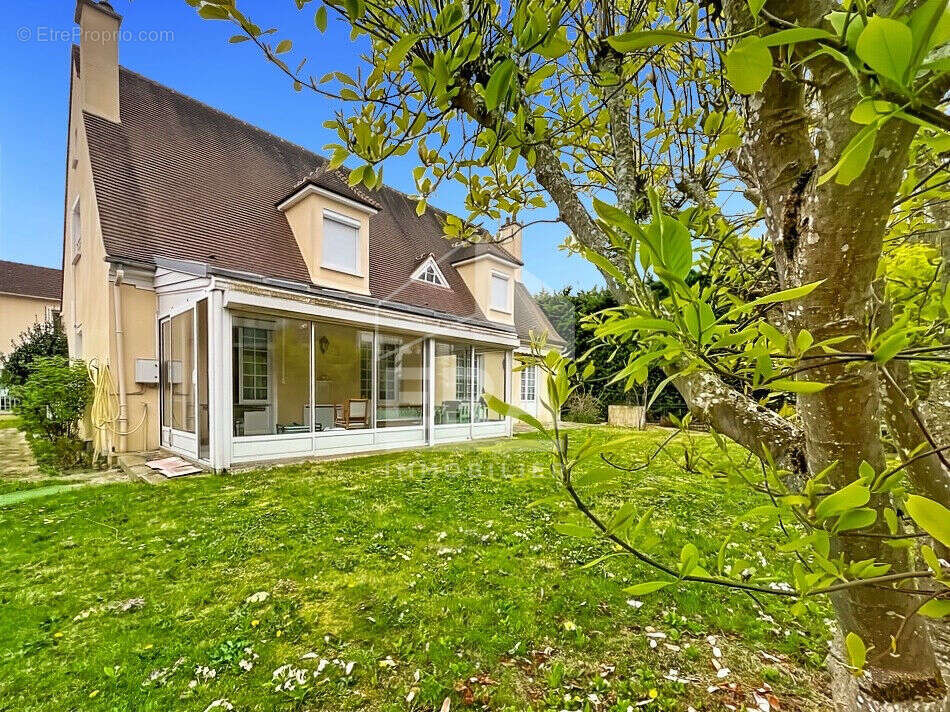 Maison à ARPAJON