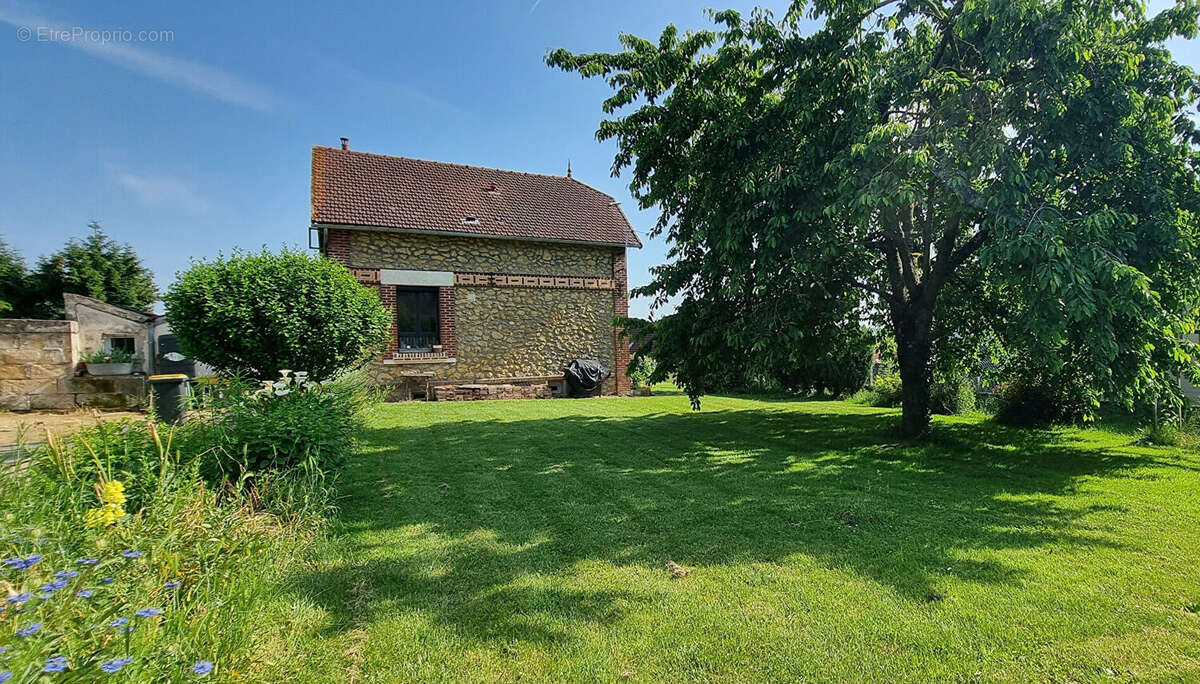 Maison à MACHEMONT
