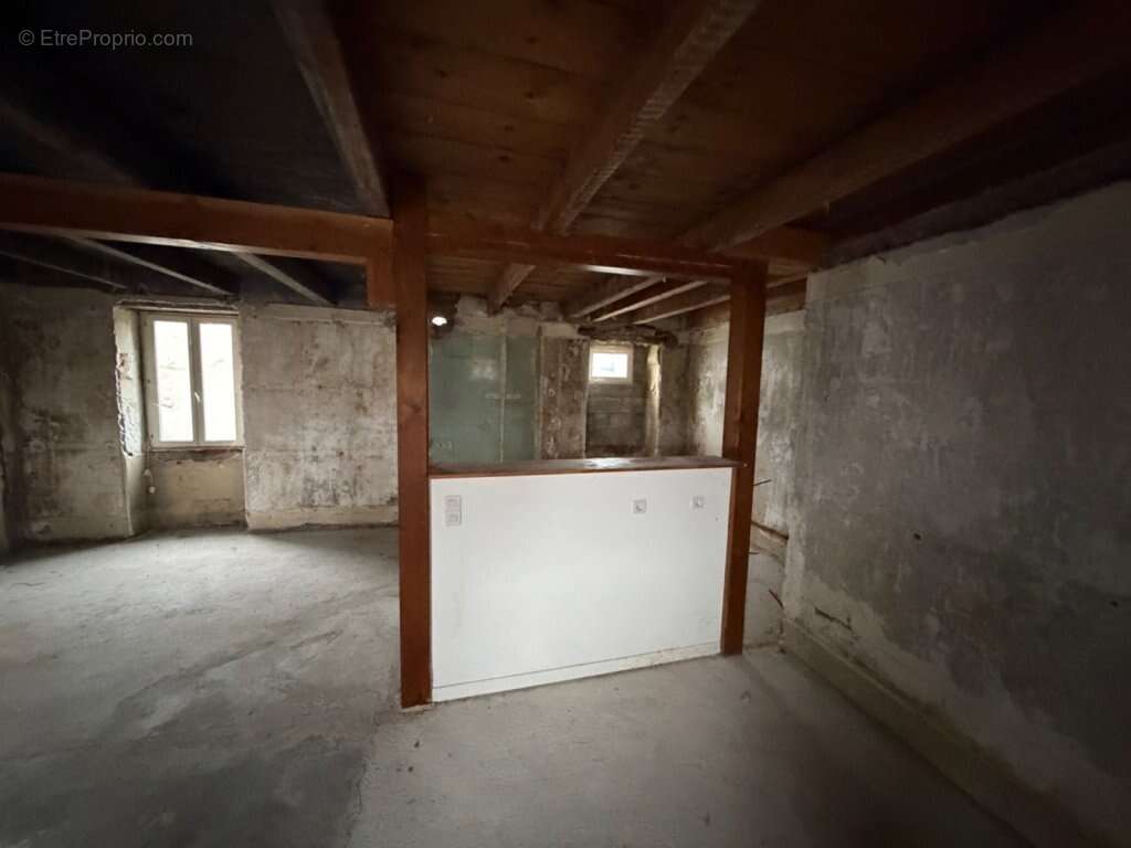 Appartement à MONTCEAU-LES-MINES