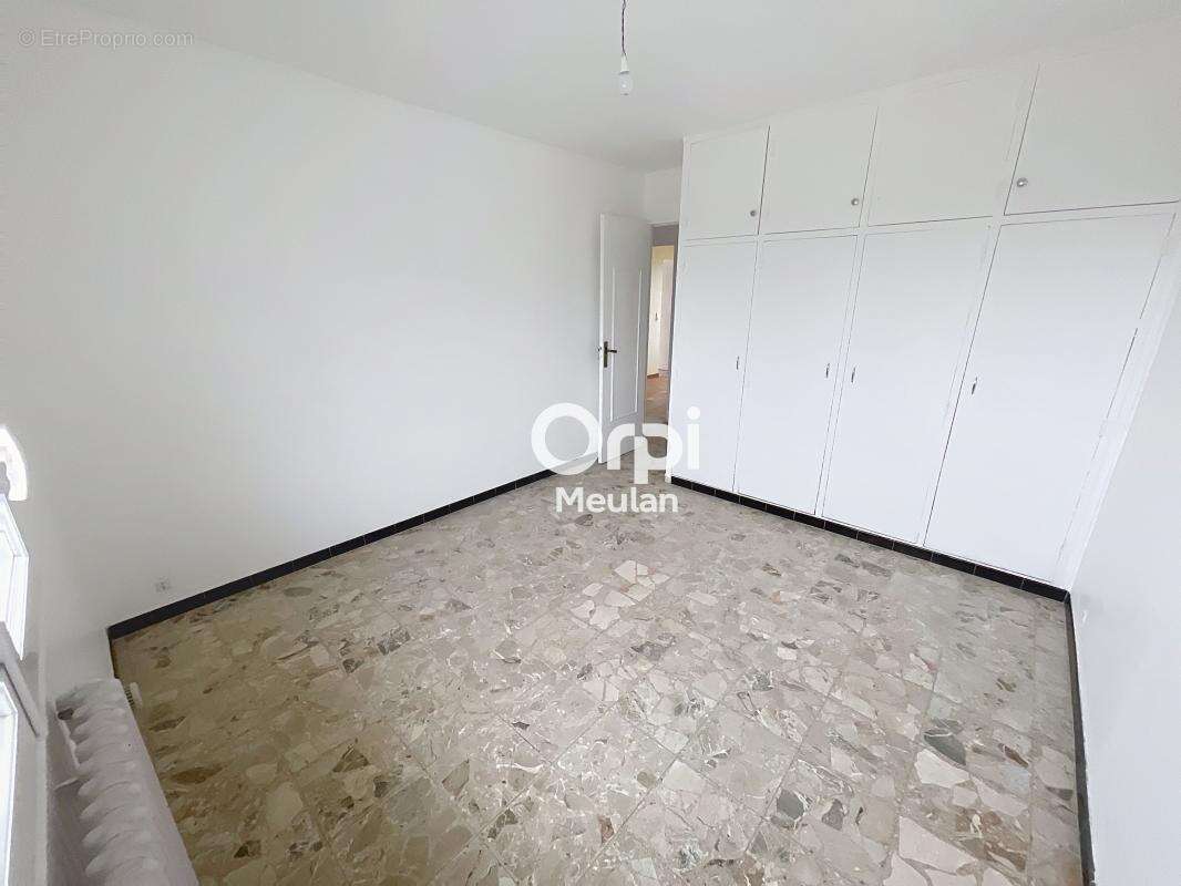 Maison à LES MUREAUX